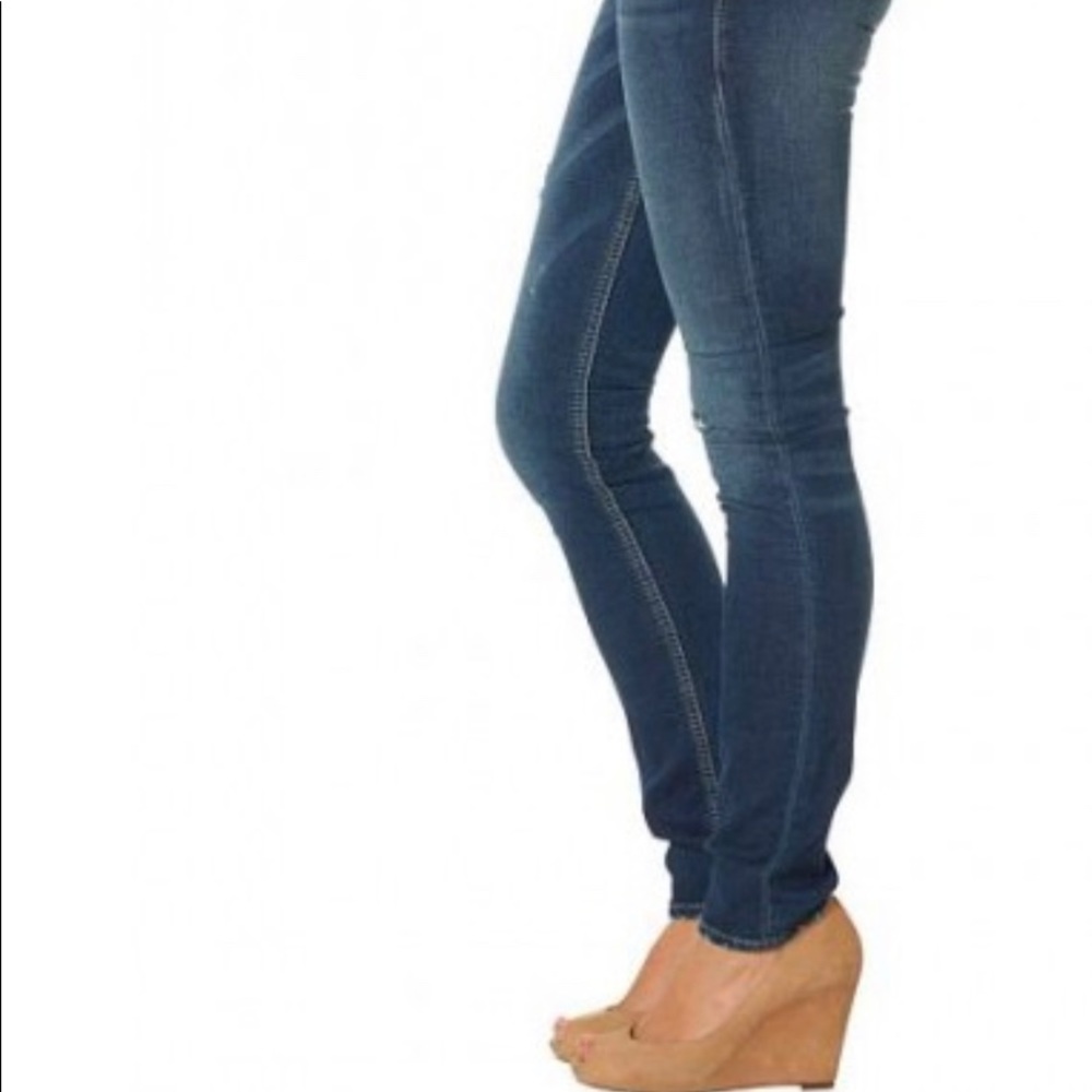 Silver Jeans - Picture 3 of 12